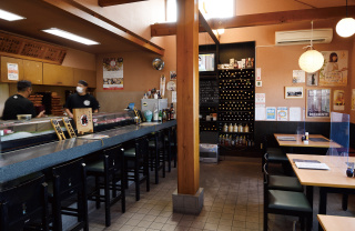 お店の内観